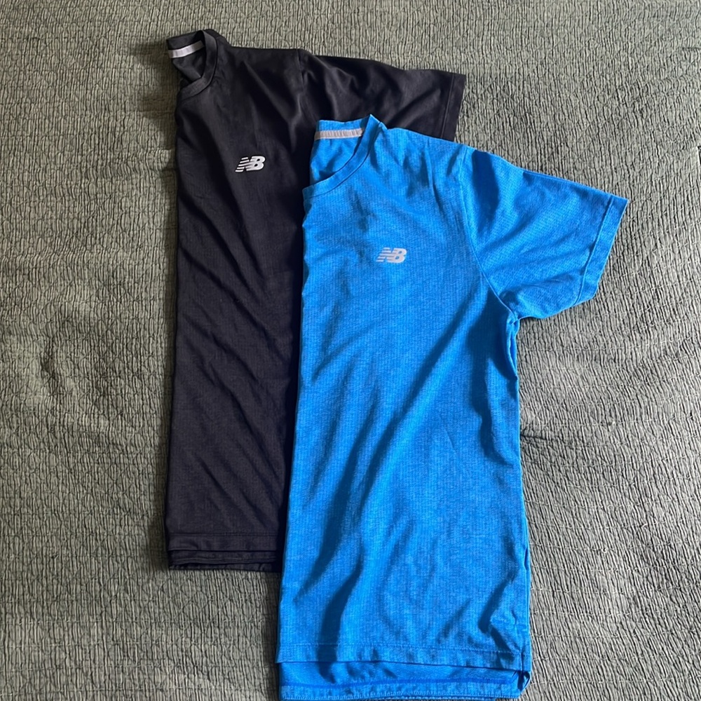2 New Balance Men's Running Short Sleeve T-Shirts